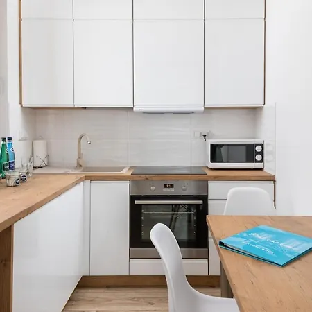 Rent Like - Grzybowska 85 Ii Apartment Warsaw